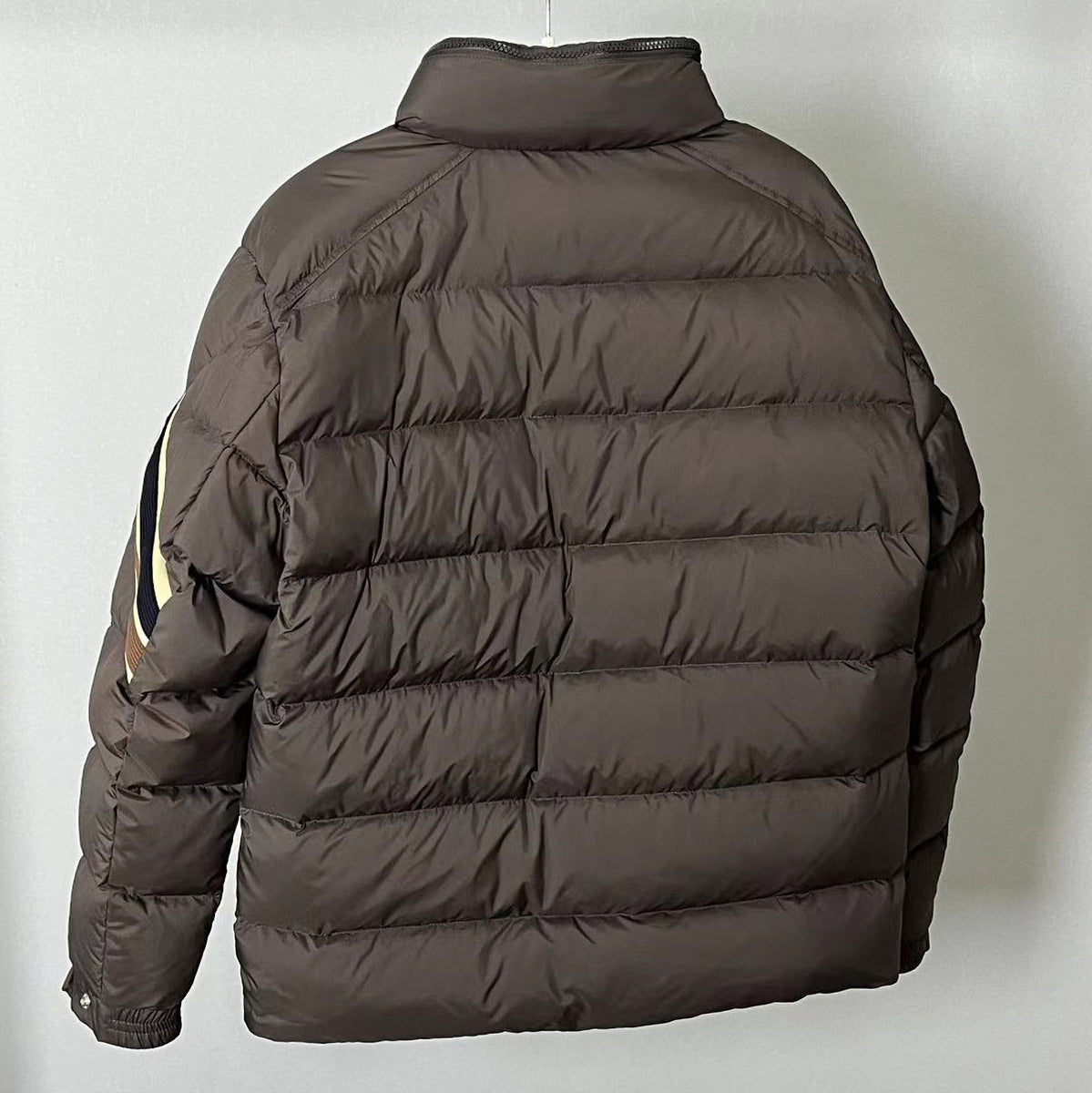 Moncler SOLAYAN SHORT DOWN JACKET