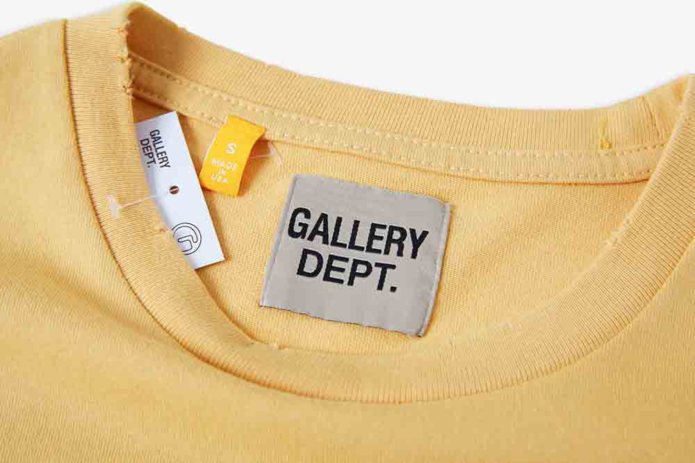 GALLERY DEPT. Reversible Crop T-Shirt "Student Coach"